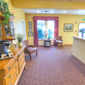 coffee bar with chairs and window