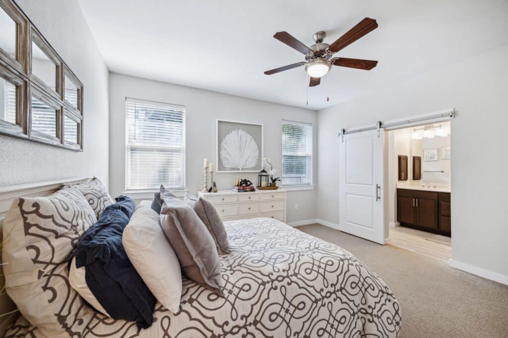 The Landing at Augusta Woods: 55+ Senior Living Cottages in Spring, TX - Image 39