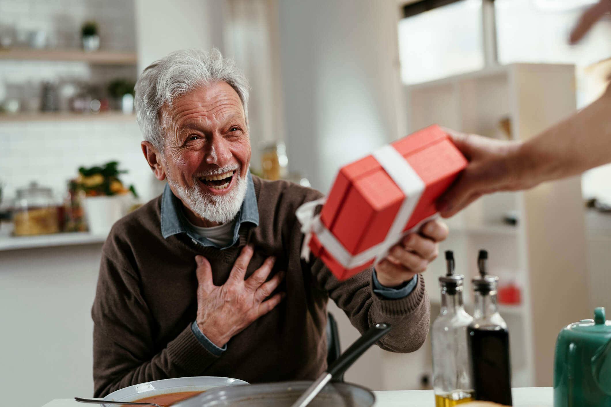 5 Great Gifts for Seniors This Father’s Day