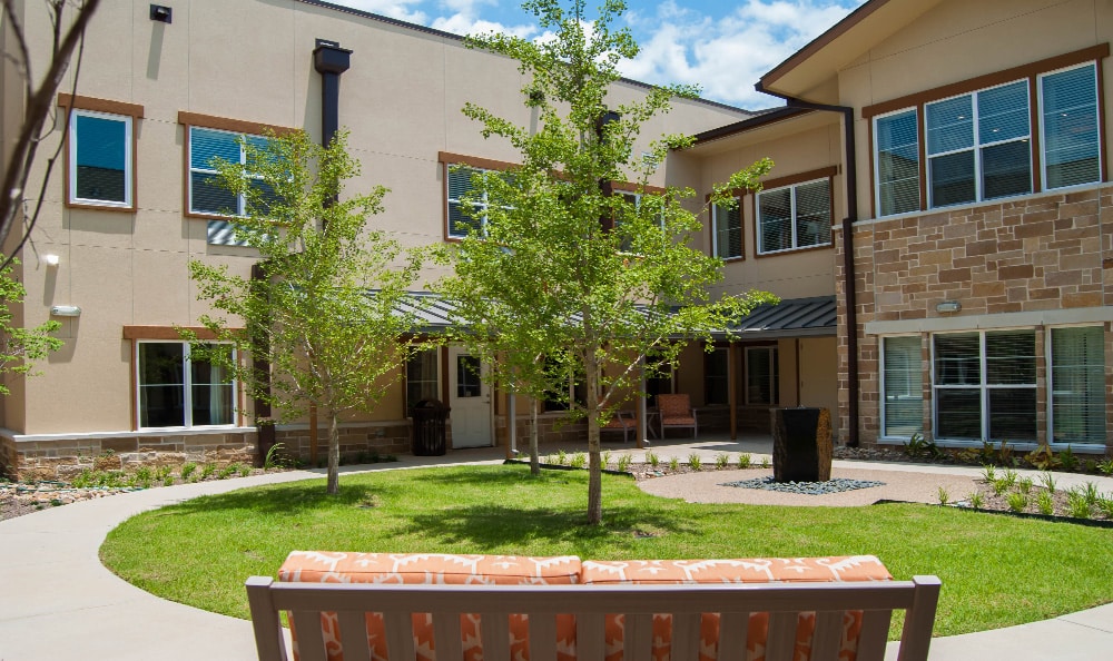 Cedar Bluff: Assisted Living & Memory Care in Mansfield, TX - Image 3