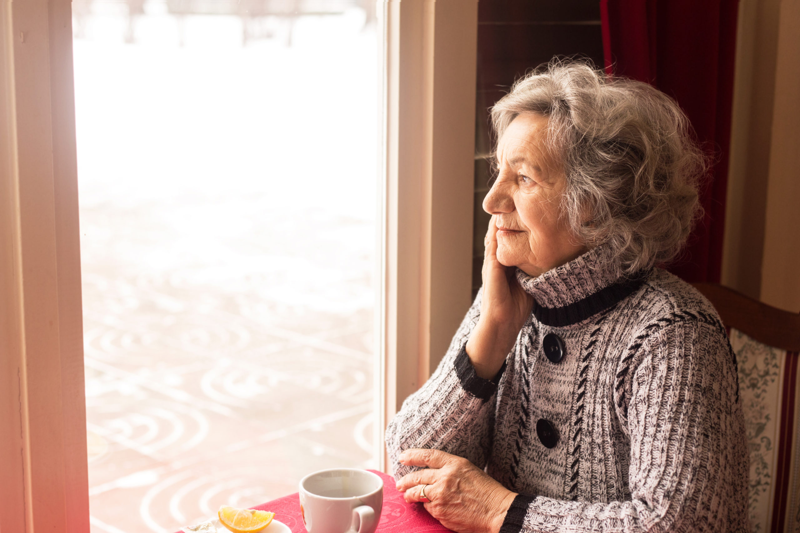 5 Ways to Help Seniors with Seasonal Affective Disorder