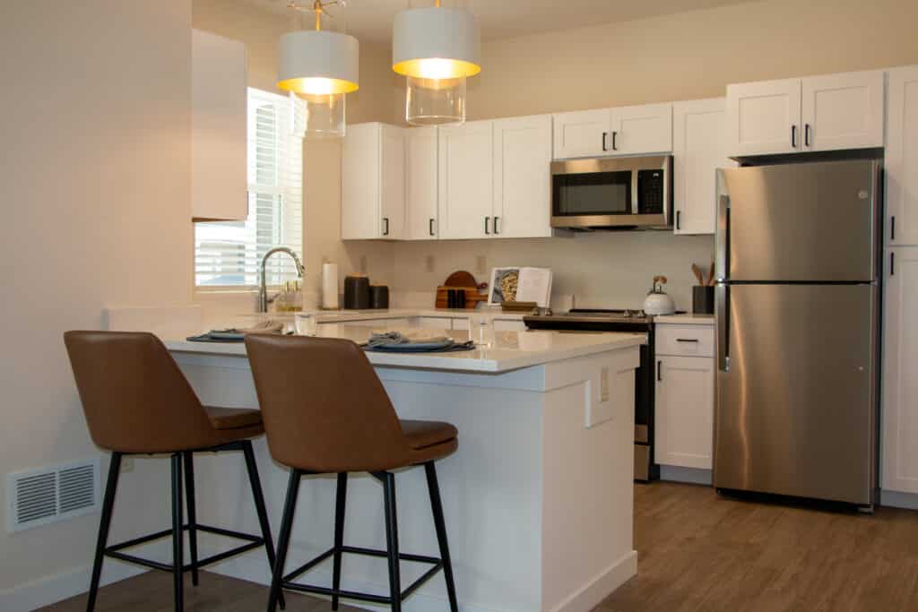 The Brant at Oswego: Luxurious Senior Living - Image 8