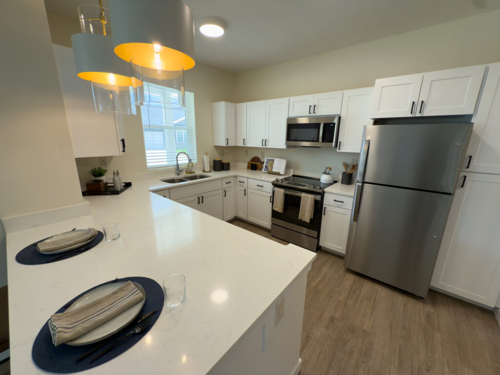The Brant at Oswego: Luxurious Senior Living - Image 10
